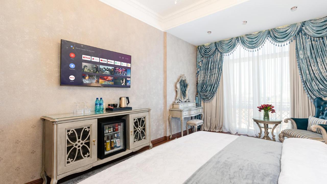 Superior King Room